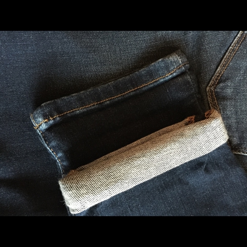 Judy Blue Jeans - Picture 3 of 3